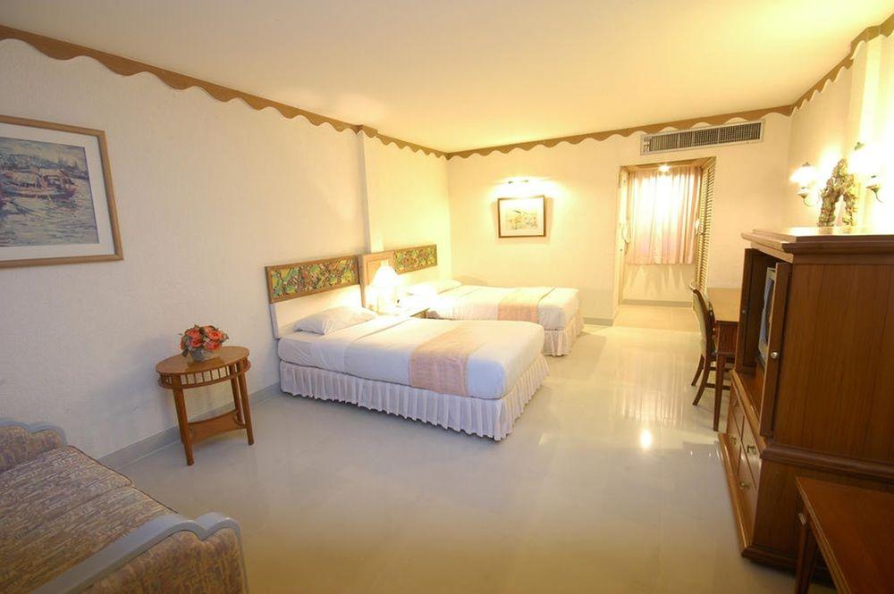 Lopburi Inn Hotel Экстерьер фото