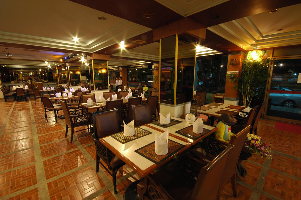 Lopburi Inn Hotel Экстерьер фото