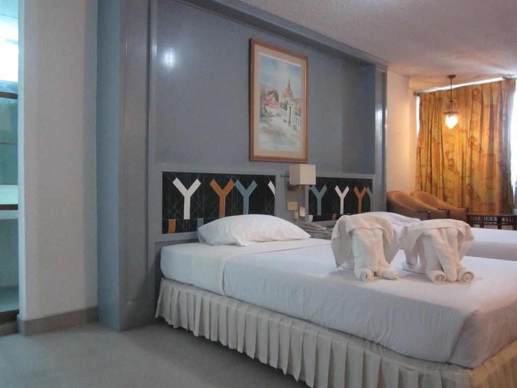 Lopburi Inn Hotel Номер фото